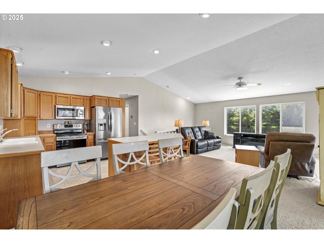 1205 116TH Ln, Long Beach, WA 98631