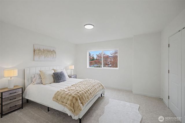 4753 Court R, Tacoma, WA 98404