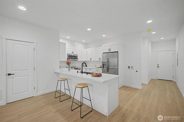 4753 Court R, Tacoma, WA 98404