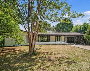 1831 Elizabeth Oaks Avenue, Charlotte, NC 28216