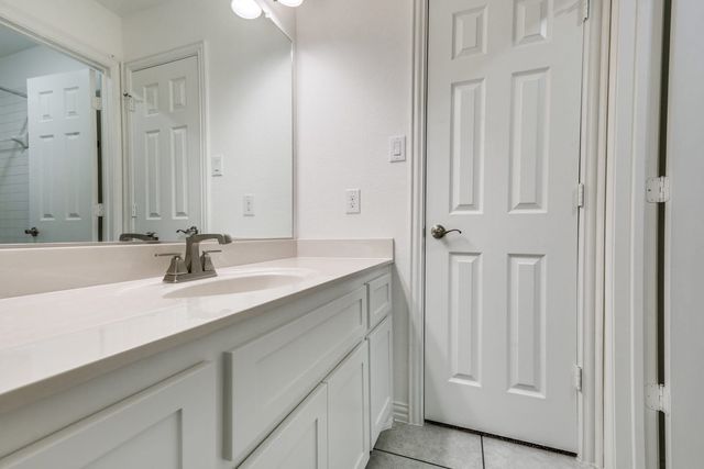 104 Sweetleaf Drive, Red Oak, TX 75154