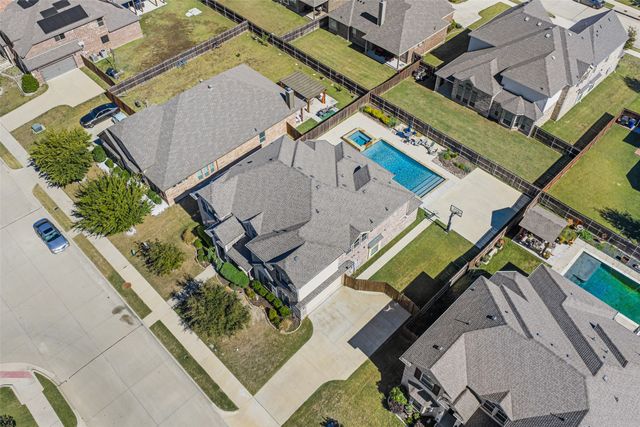 104 Sweetleaf Drive, Red Oak, TX 75154