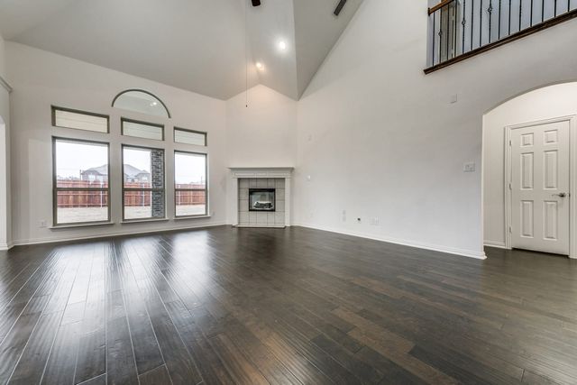 104 Sweetleaf Drive, Red Oak, TX 75154