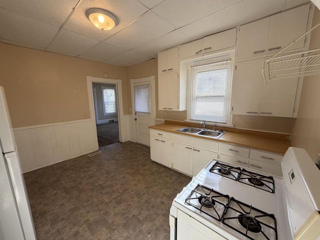 848 8th Street, Beloit, WI 53511