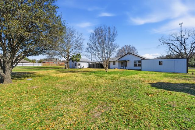 901 S Old Robinson Road, Robinson, TX 76706