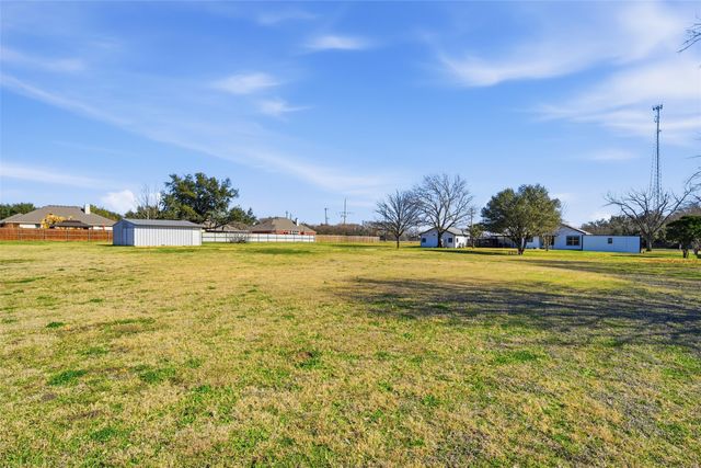 901 S Old Robinson Road, Robinson, TX 76706