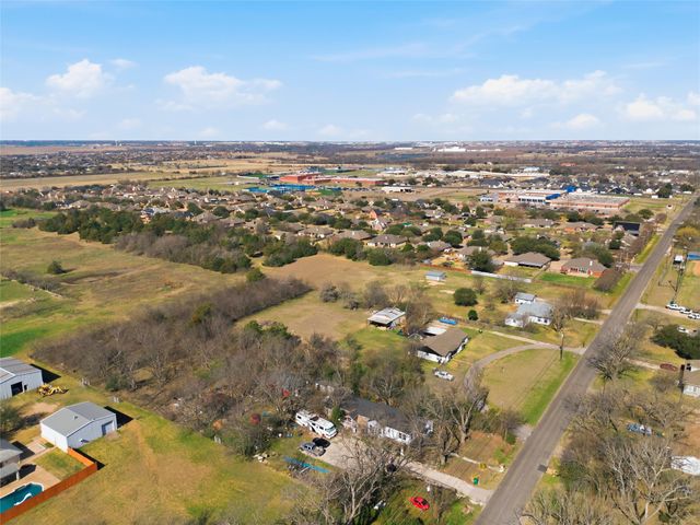 901 S Old Robinson Road, Robinson, TX 76706