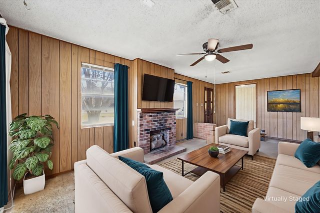 901 S Old Robinson Road, Robinson, TX 76706