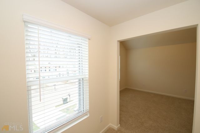 85 Chastain Circle, Newnan, GA 30263