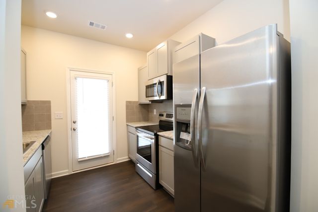 85 Chastain Circle, Newnan, GA 30263