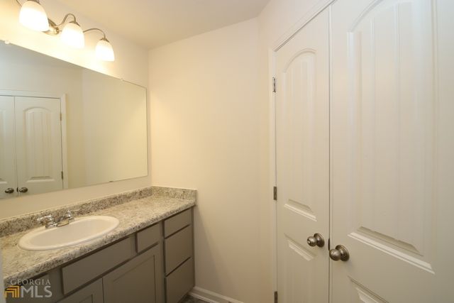 85 Chastain Circle, Newnan, GA 30263