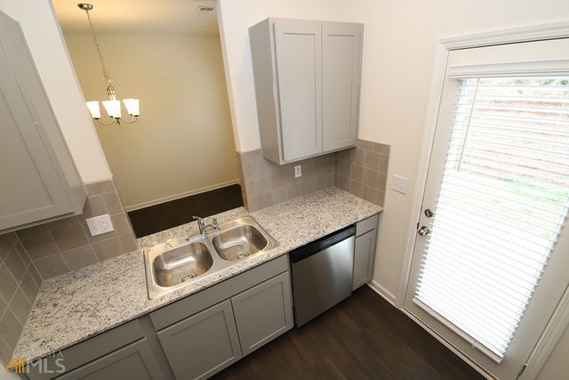 85 Chastain Circle, Newnan, GA 30263