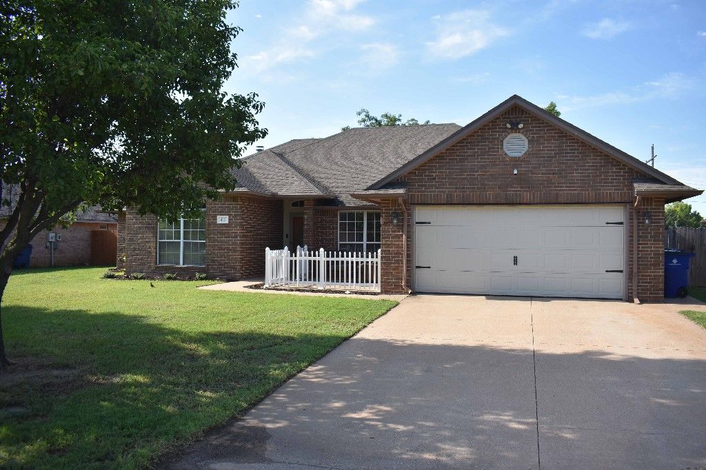 415 Okarche, Enid, OK 73701