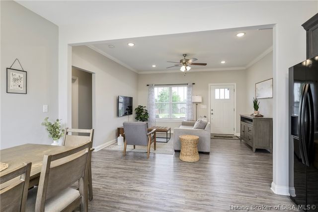 3523 Edgewood Village Drive, Jeffersonville, IN 47130
