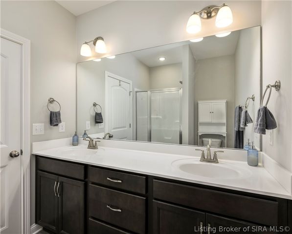 3523 Edgewood Village Drive, Jeffersonville, IN 47130