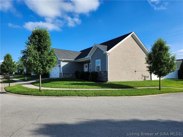 3523 Edgewood Village Drive, Jeffersonville, IN 47130