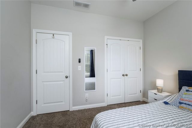 3523 Edgewood Village Drive, Jeffersonville, IN 47130