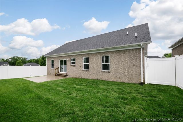 3523 Edgewood Village Drive, Jeffersonville, IN 47130