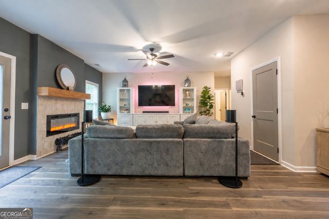 157 Kris Street, Bremen, GA 30110