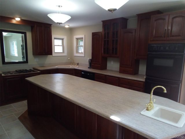 2631 Tessmer Road, Ann Arbor, MI 48103