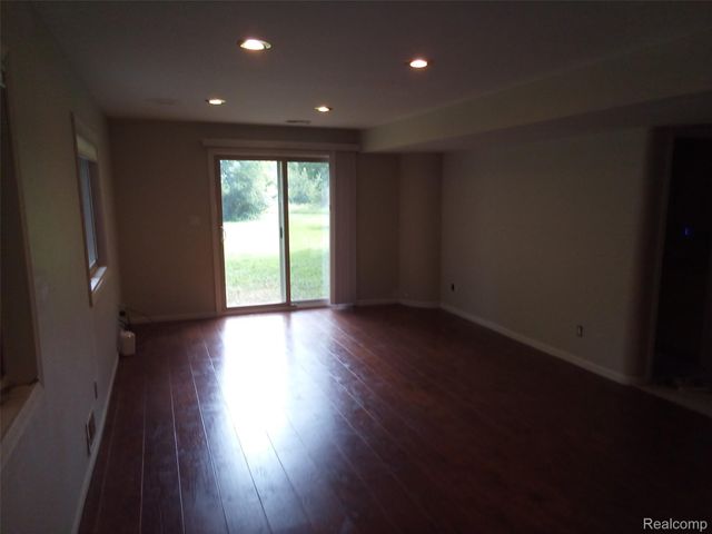 2631 Tessmer Road, Ann Arbor, MI 48103