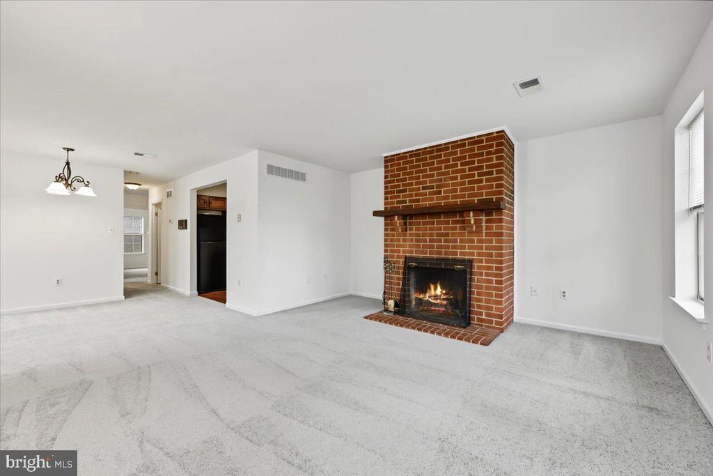 700 FARMINGTON AVE #16, POTTSTOWN, PA 19464 — photo 4