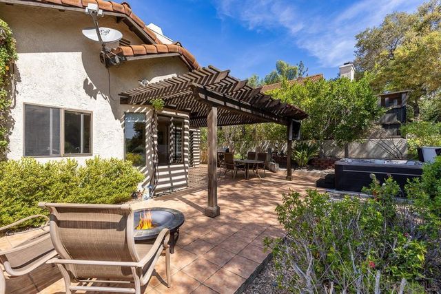 1709 LARKHAVEN GLEN, Escondido, CA 92026