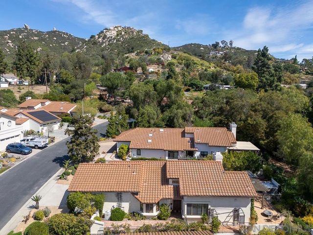 1709 LARKHAVEN GLEN, Escondido, CA 92026