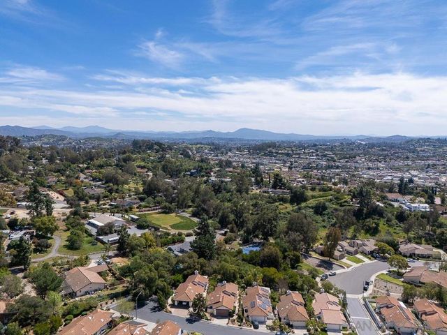 1709 LARKHAVEN GLEN, Escondido, CA 92026