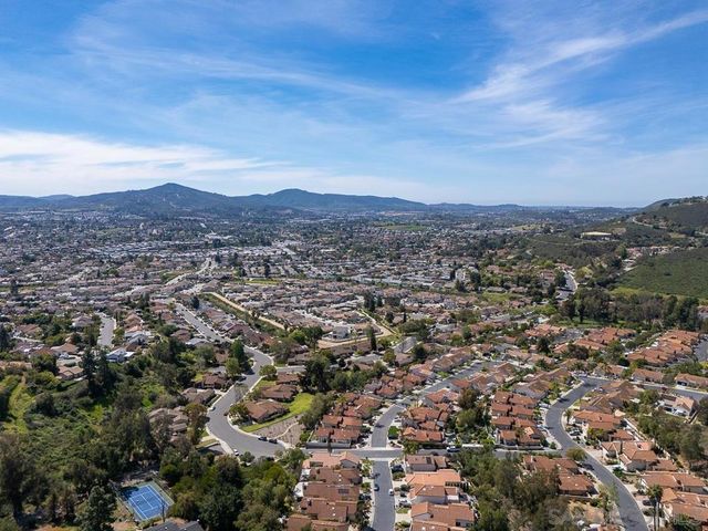 1709 LARKHAVEN GLEN, Escondido, CA 92026