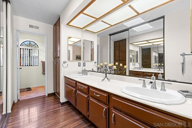 1709 LARKHAVEN GLEN, Escondido, CA 92026