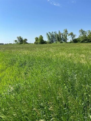 54th Street, Center Point, IA 52213