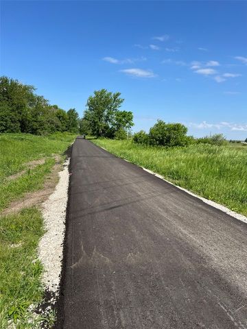 54th Street, Center Point, IA 52213