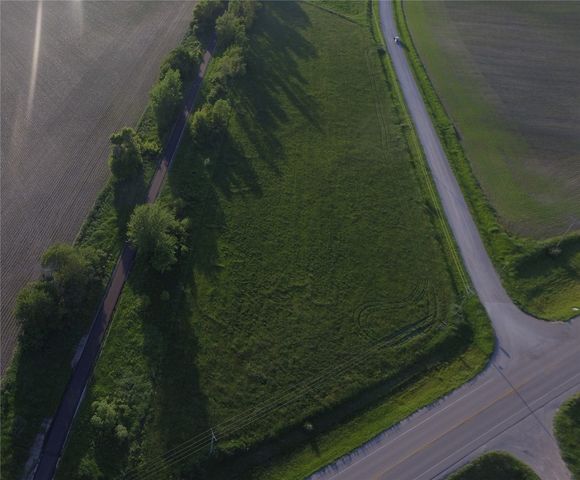 54th Street, Center Point, IA 52213