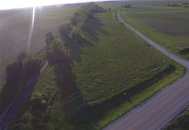 54th Street, Center Point, IA 52213