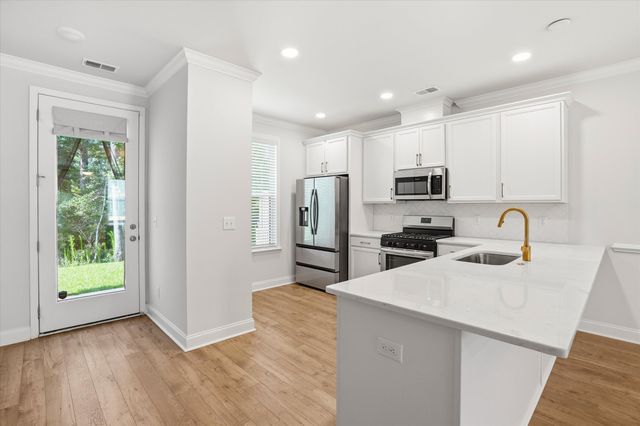 523 Green Fern Drive, Summerville, SC 29483