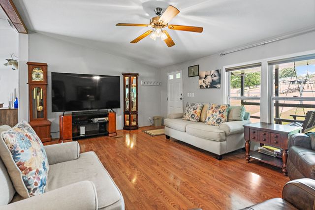 1333 Roberts Rd, Goodlettsville, TN 37072