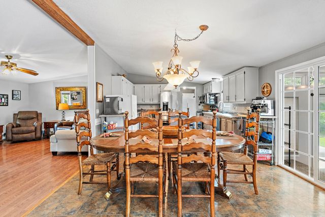 1333 Roberts Rd, Goodlettsville, TN 37072