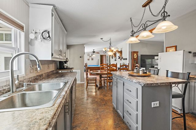 1333 Roberts Rd, Goodlettsville, TN 37072