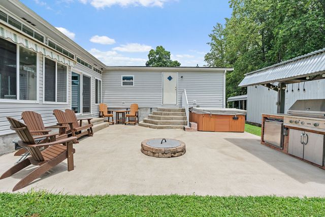 1333 Roberts Rd, Goodlettsville, TN 37072