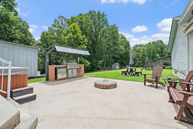 1333 Roberts Rd, Goodlettsville, TN 37072