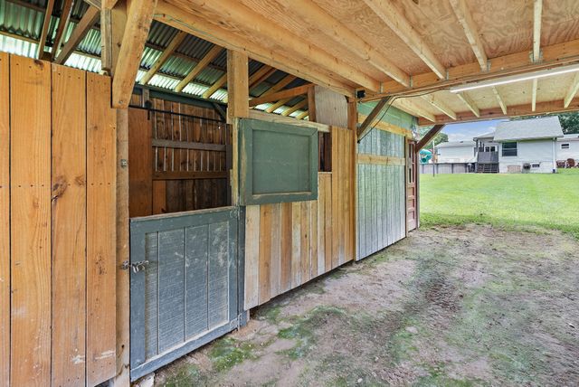 1333 Roberts Rd, Goodlettsville, TN 37072