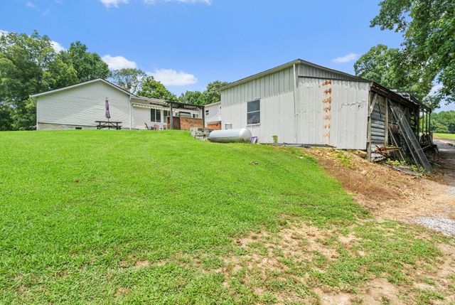 1333 Roberts Rd, Goodlettsville, TN 37072