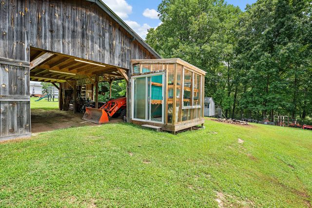 1333 Roberts Rd, Goodlettsville, TN 37072