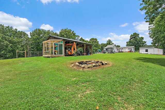 1333 Roberts Rd, Goodlettsville, TN 37072