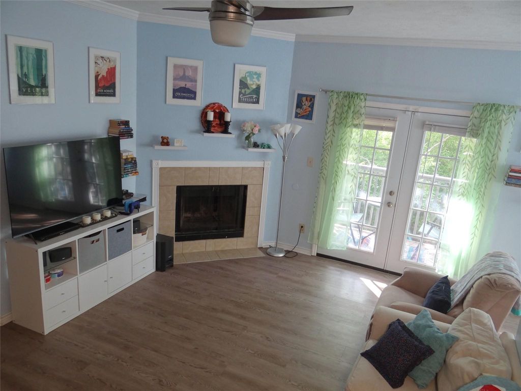 1005 N Lbj DR B2, San Marcos, TX 78666