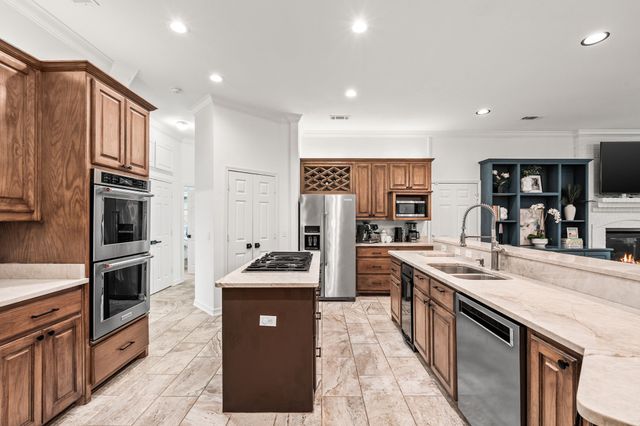 640 Hurricane Creek Circle, Anna, TX 75409