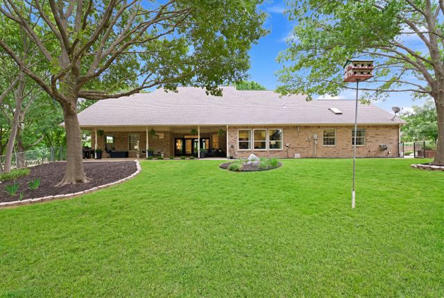 640 Hurricane Creek Circle, Anna, TX 75409