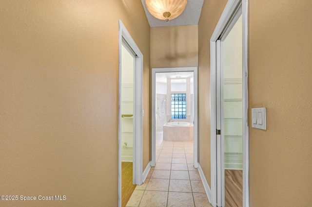 2604 Canary Isles Drive, Melbourne, FL 32901