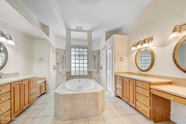 2604 Canary Isles Drive, Melbourne, FL 32901